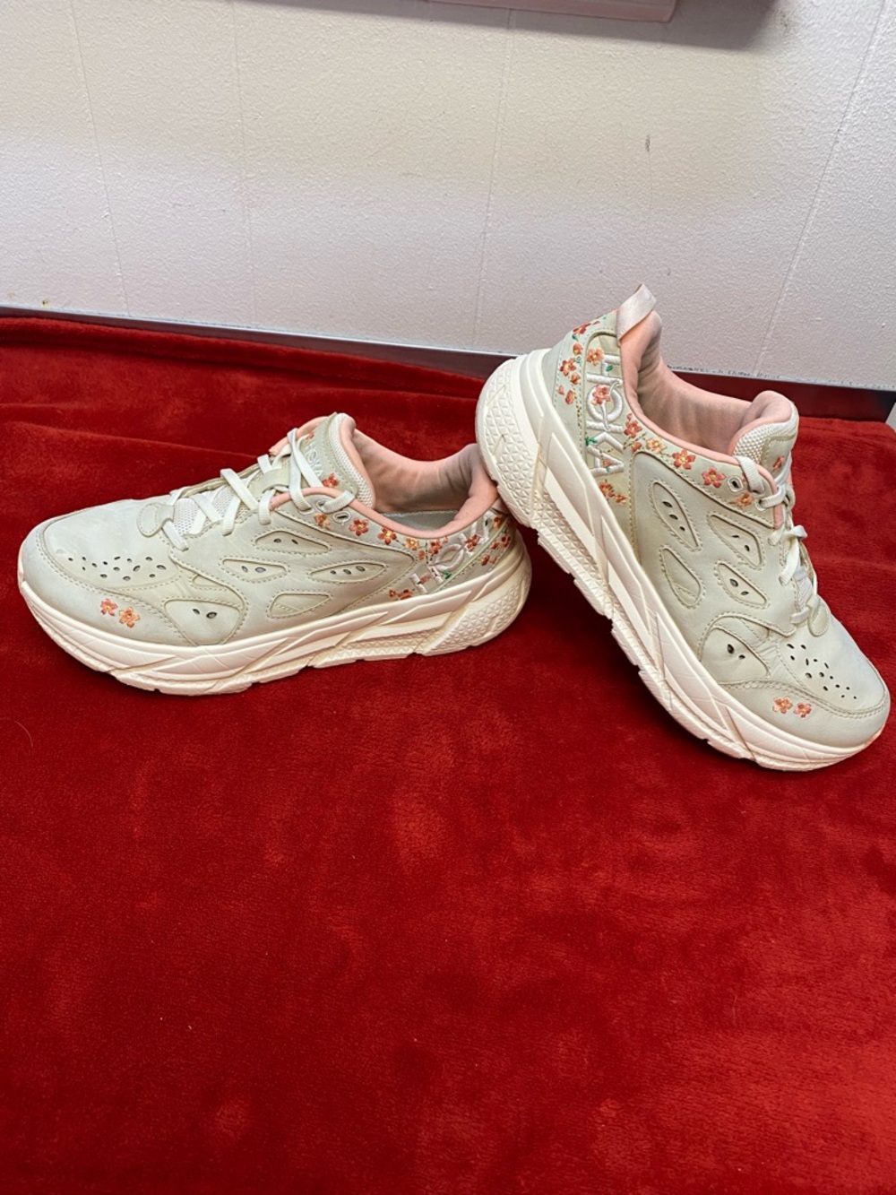 Hoka Clifton L BP "Vibrant Bloom" sneaker in the vanilla & clay women’s size 9.5